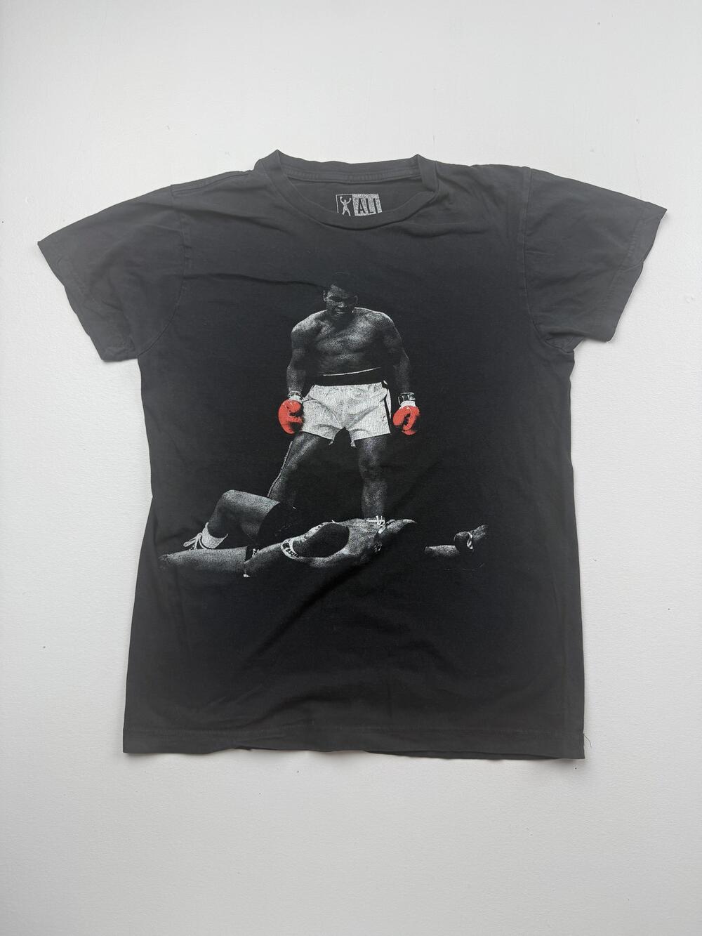 Ali Shirt Mens Small Black Muhammad Ali Boxing Graphic Tee Tagless Knockout